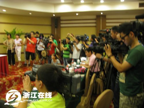 新闻发布会现场